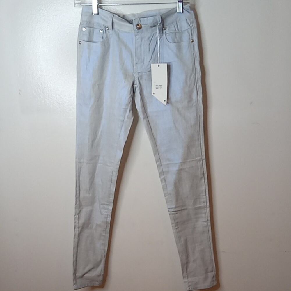 NWT Exocet Women's Size 5 Classic Light Gray tinted Skinny Jeans